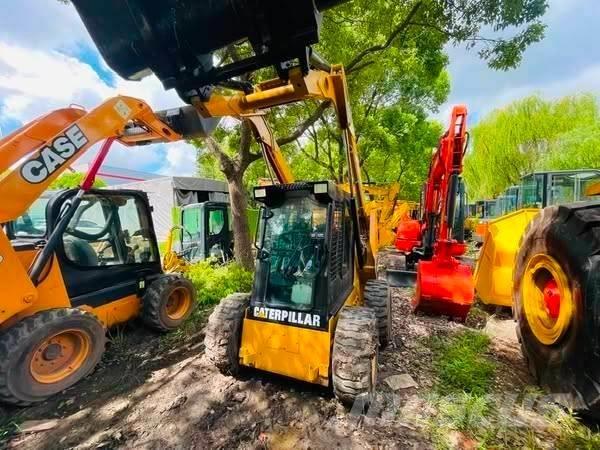 CAT 246B Mini chargeuse
