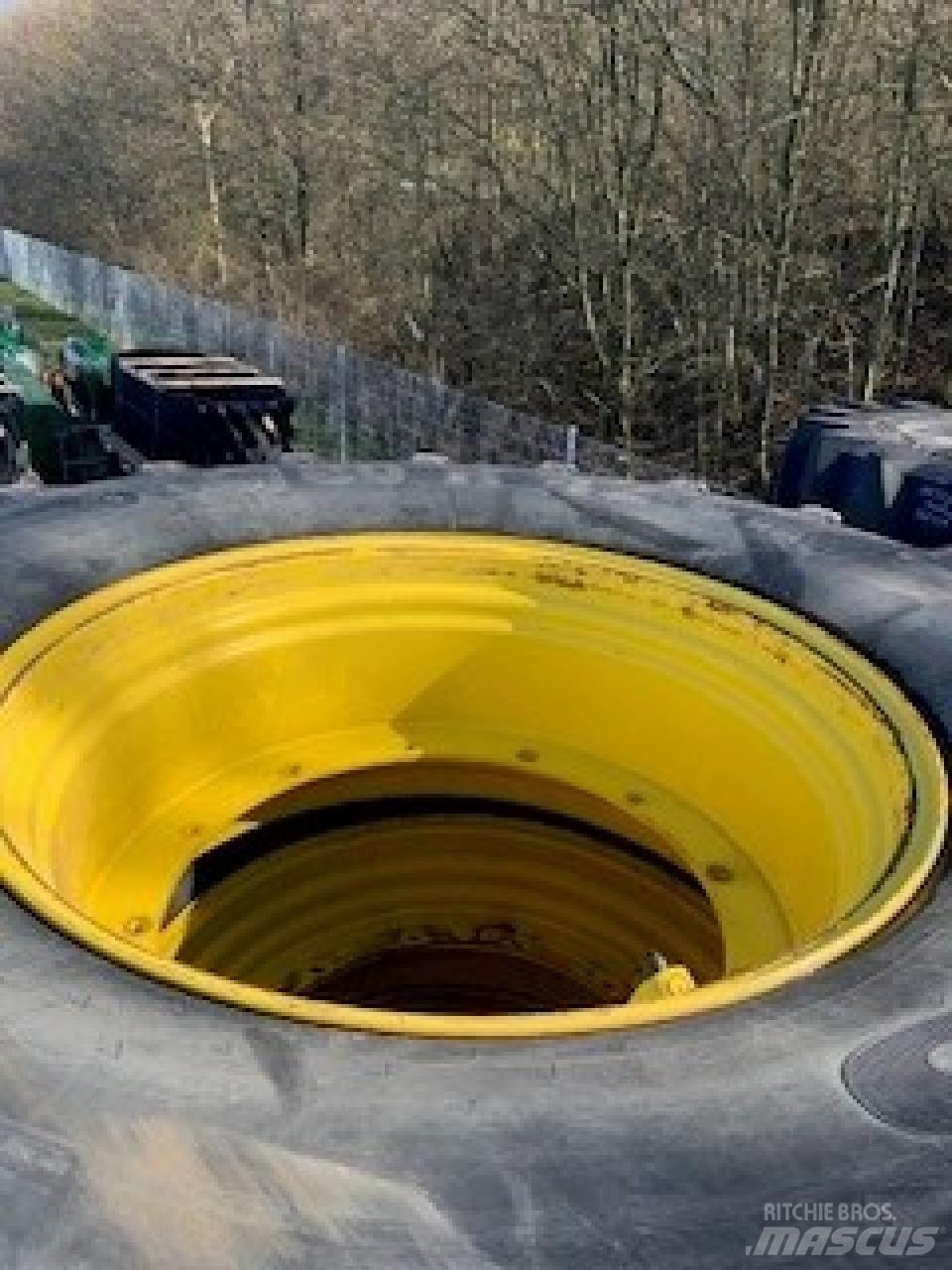 Mitas 680/80R42 Pneus, roues et jantes