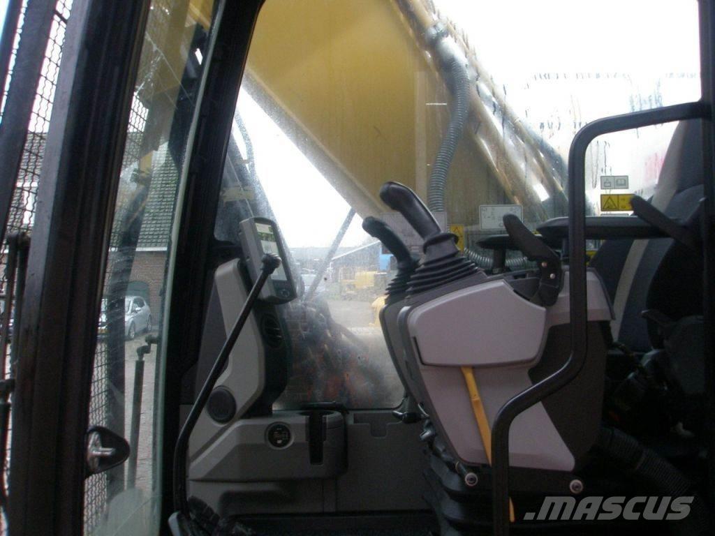 CAT 326FL Pelle sur chenilles
