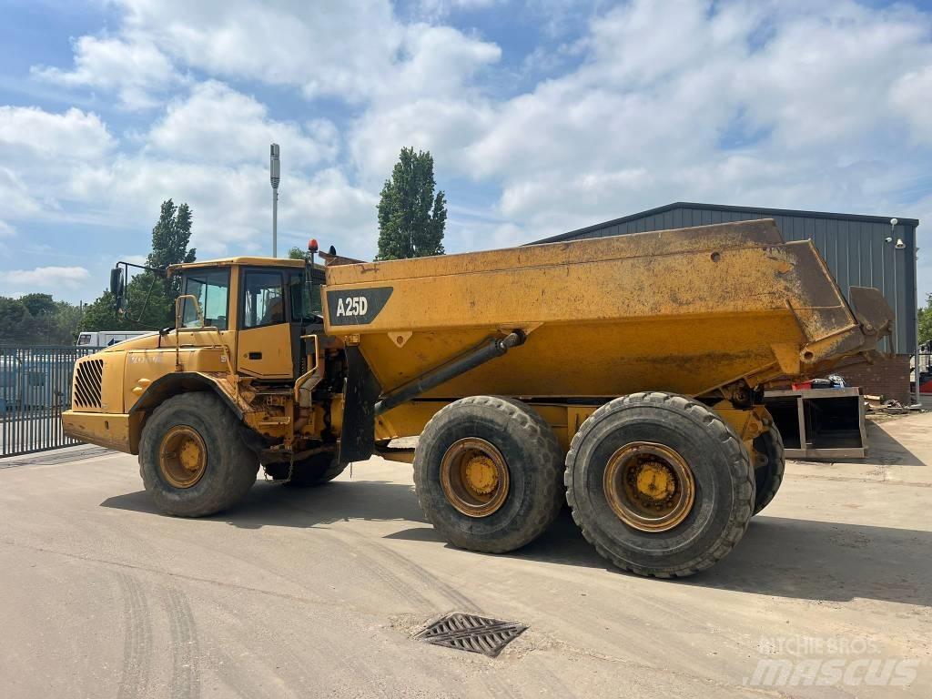 Volvo A 25 D Tombereau articulé