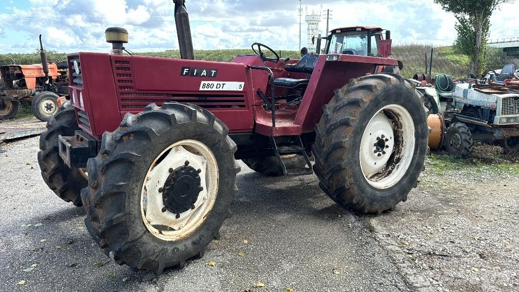 Fiat 880 DT Tracteur
