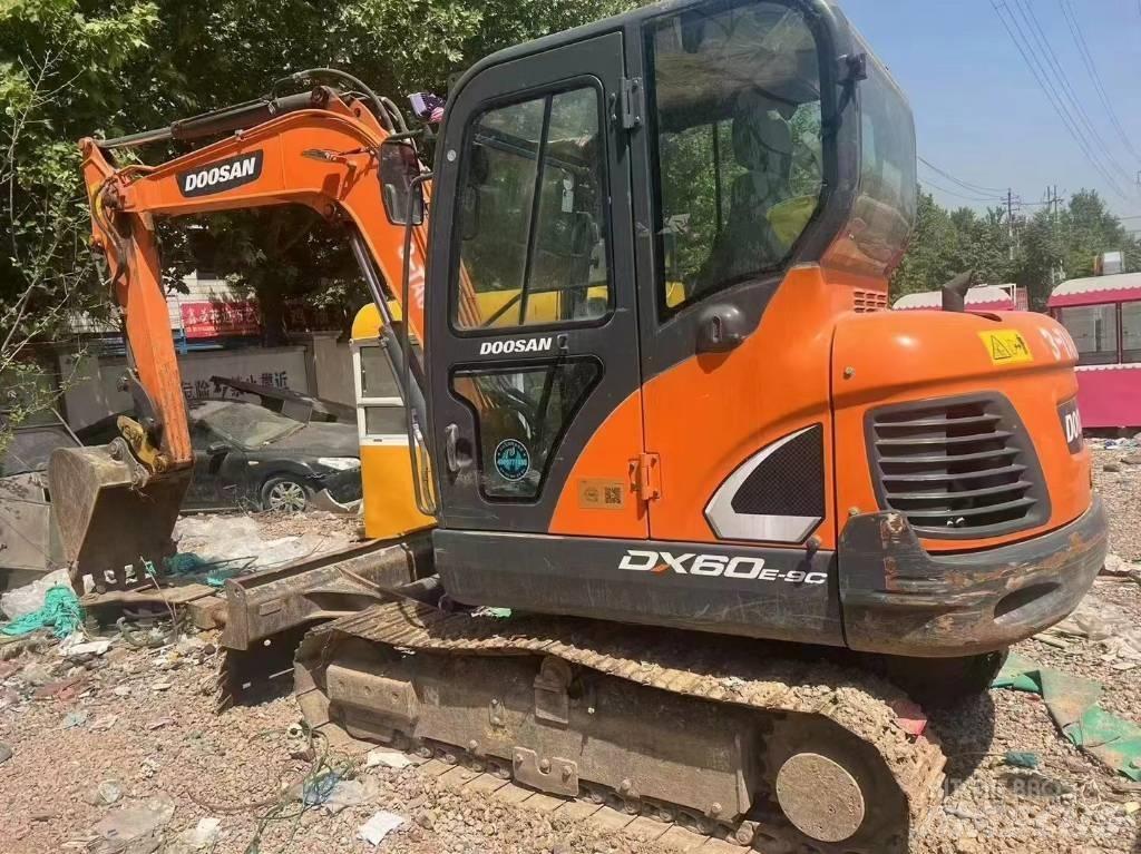 Doosan DX 60 Mini pelle < 7t
