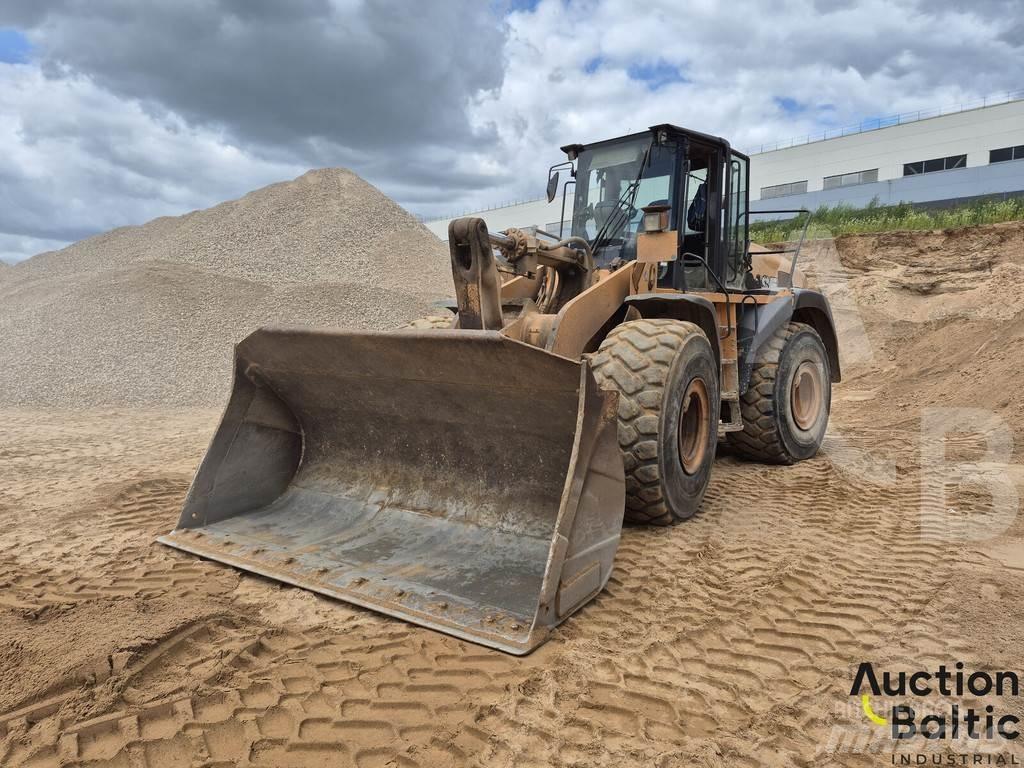 CASE 921 E Chargeuse sur pneus