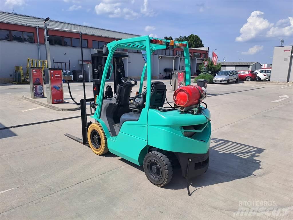 Mitsubishi FG25N Chariots GPL