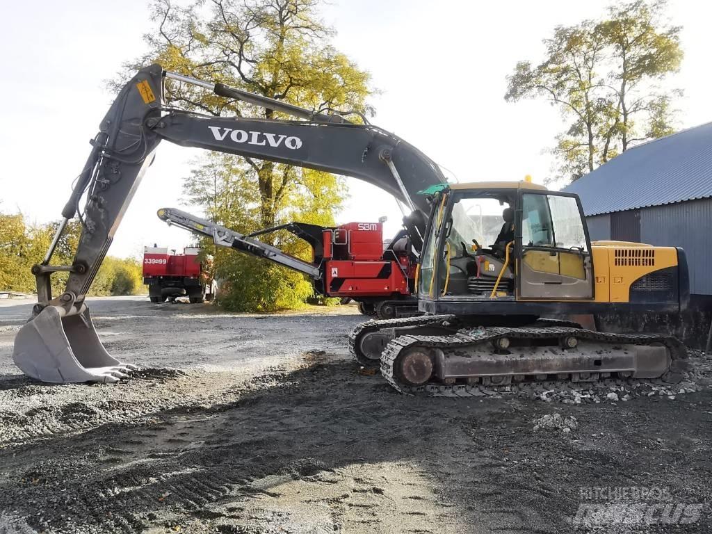 Volvo EC 210 C L Pelle sur chenilles