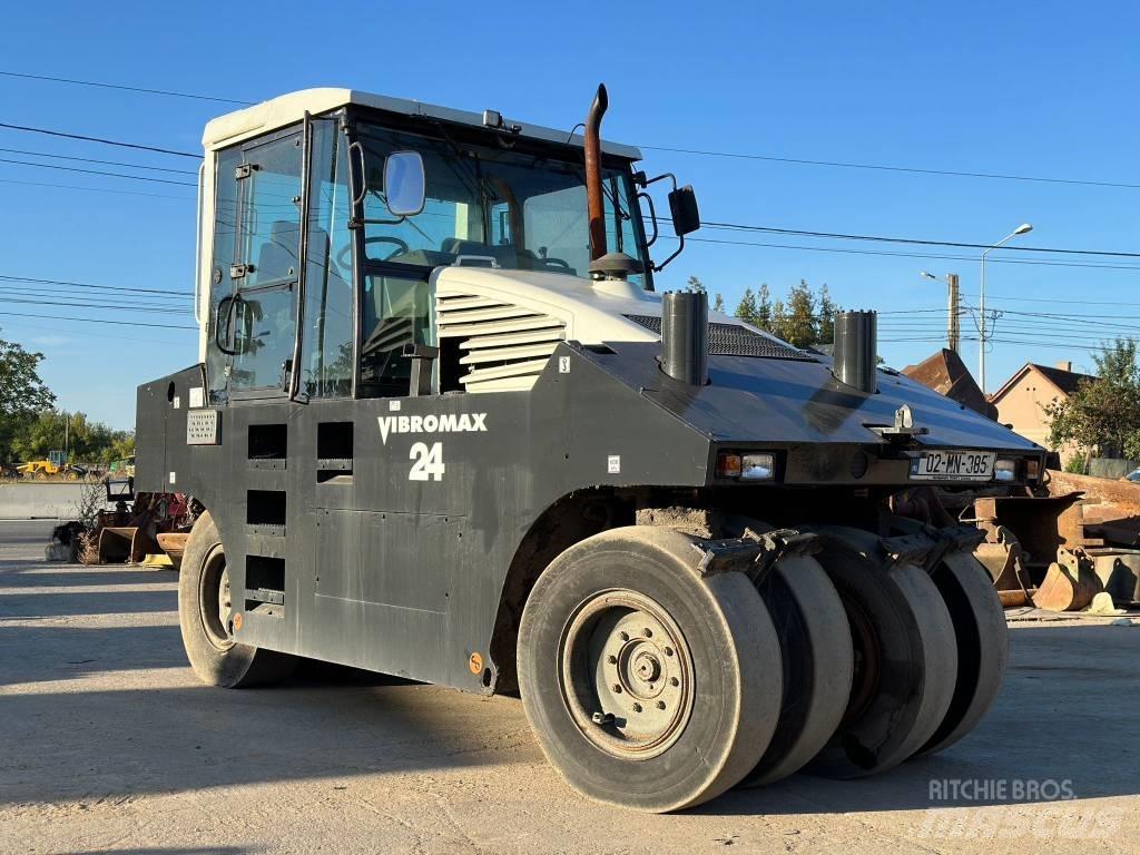 Vibromax W2400 Rouleaux à pneumatiques