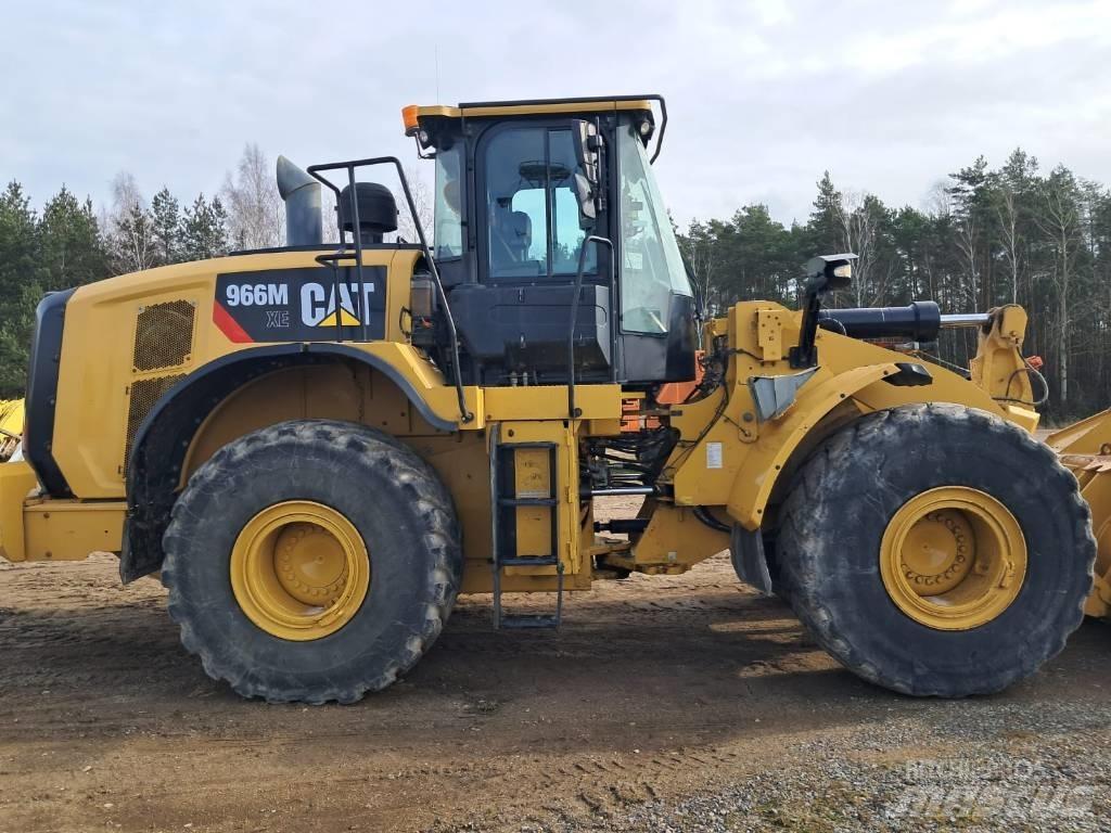 CAT 966M XE Chargeuse sur pneus