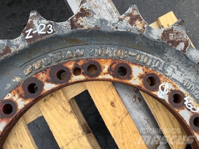 Doosan KOŁO NAPĘDOWE Chenilles