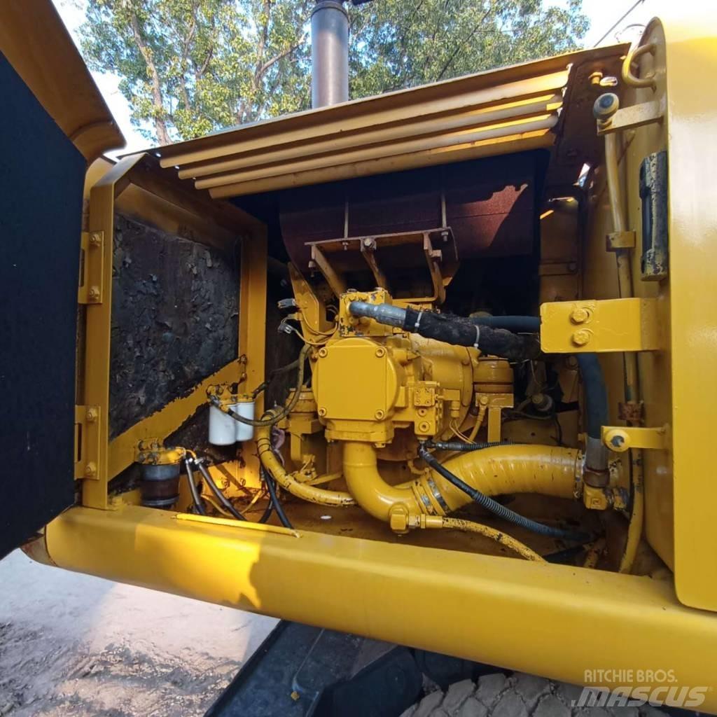 Komatsu PC150W-6 Pelle sur pneus