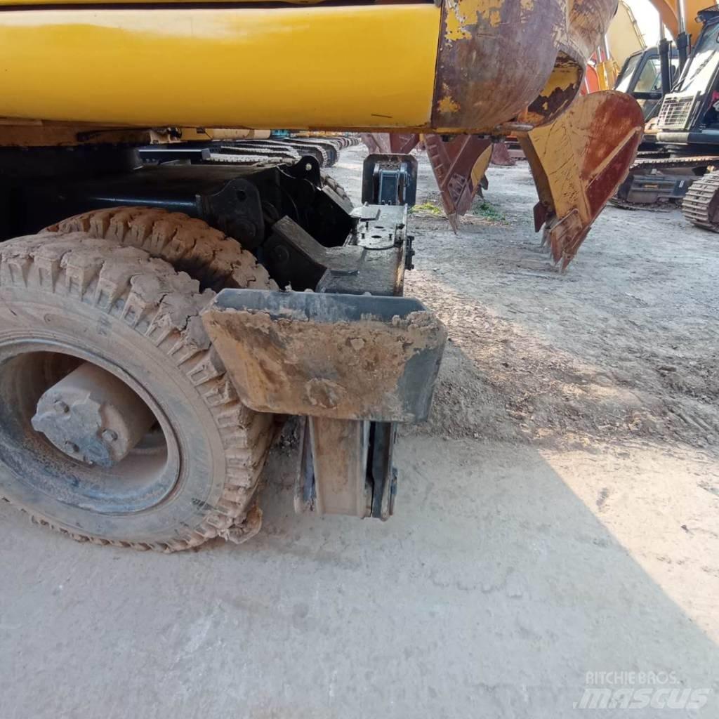 Komatsu PC150W-6 Pelle sur pneus