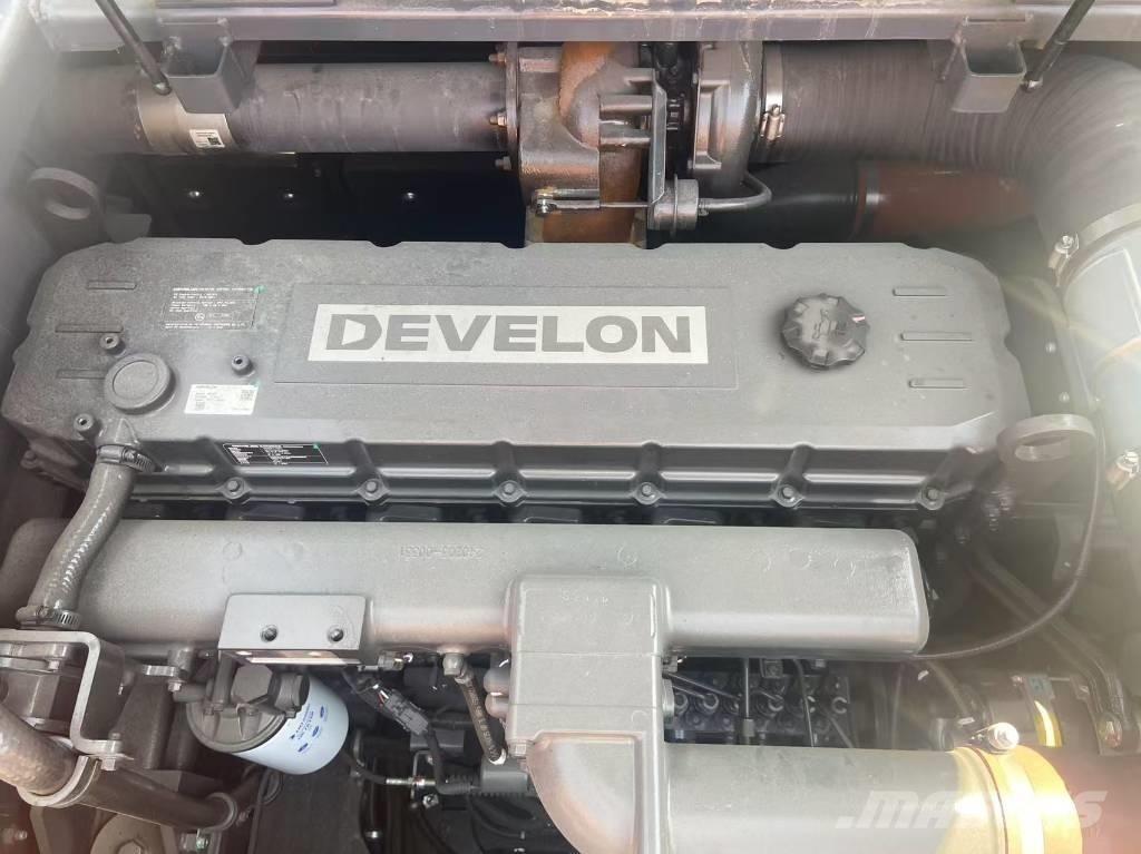 Develon DX 450 Pelle sur chenilles
