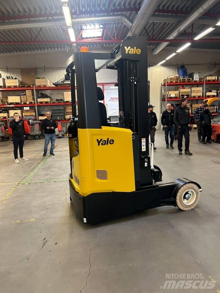 Yale MRO 16 Chariot à mât rétractable
