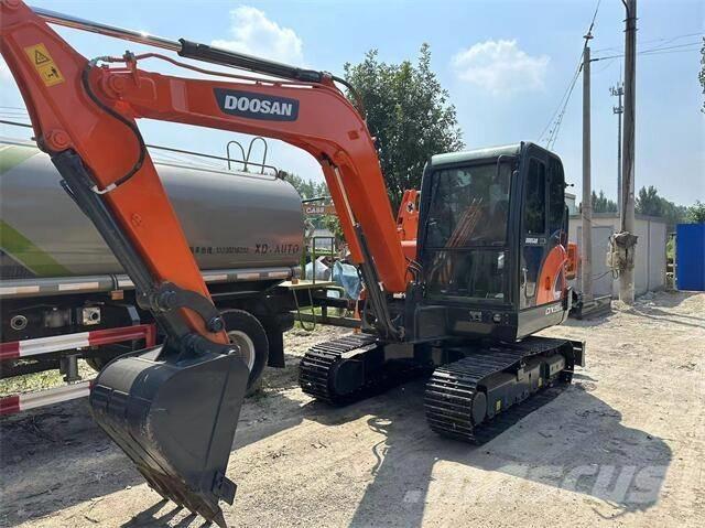 Doosan DX75 Pelle sur chenilles