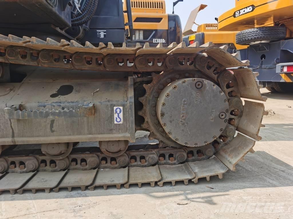 Volvo EC 220 Pelle sur chenilles