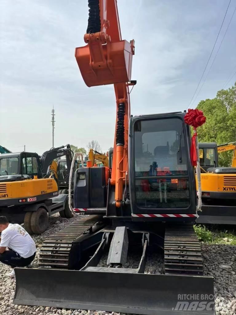 Hitachi ZX 70 Pelle sur chenilles