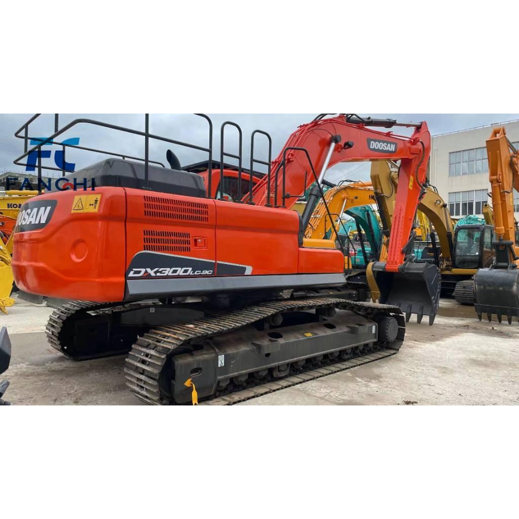 Doosan DX300 Pelle sur chenilles
