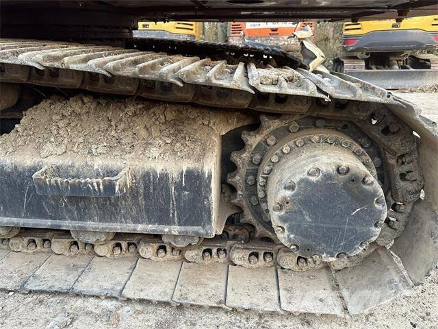 Hitachi EX200 Pelle sur chenilles