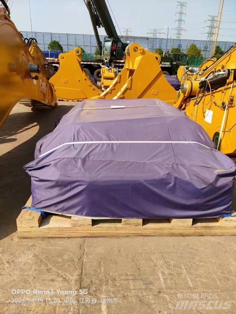 CAT 395 Pelle sur chenilles