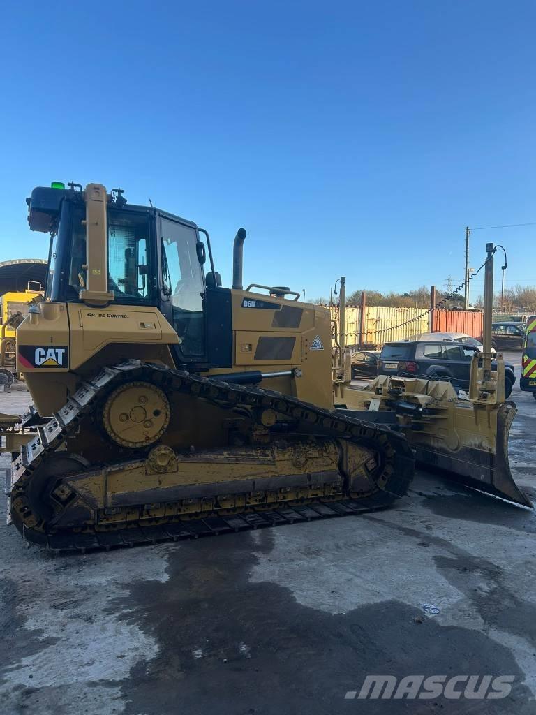 CAT D 6 N LGP Bouteurs sur chenilles