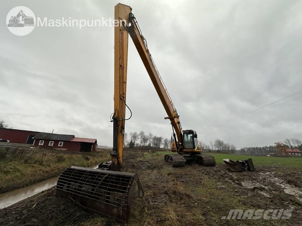 JCB JS 220 LC Pelle sur chenilles