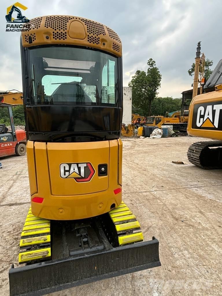 CAT 302 Mini pelle < 7t