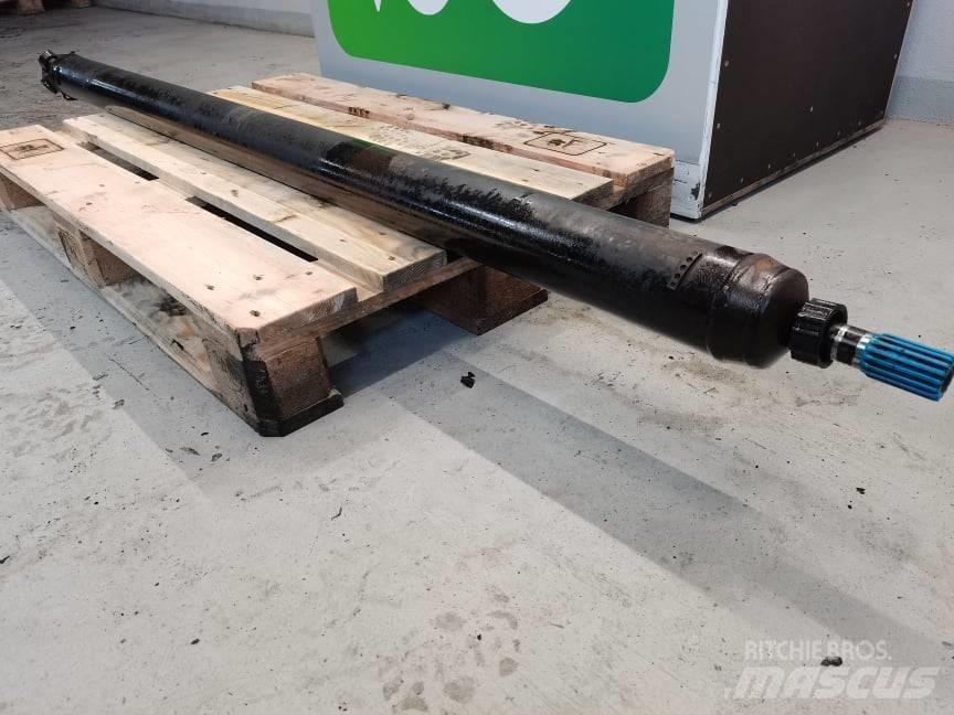 JLG 307 drive shaft Essieux