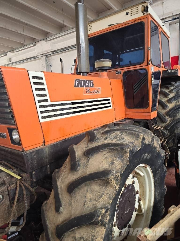 Fiat-Hitachi 1880 DT Tracteur