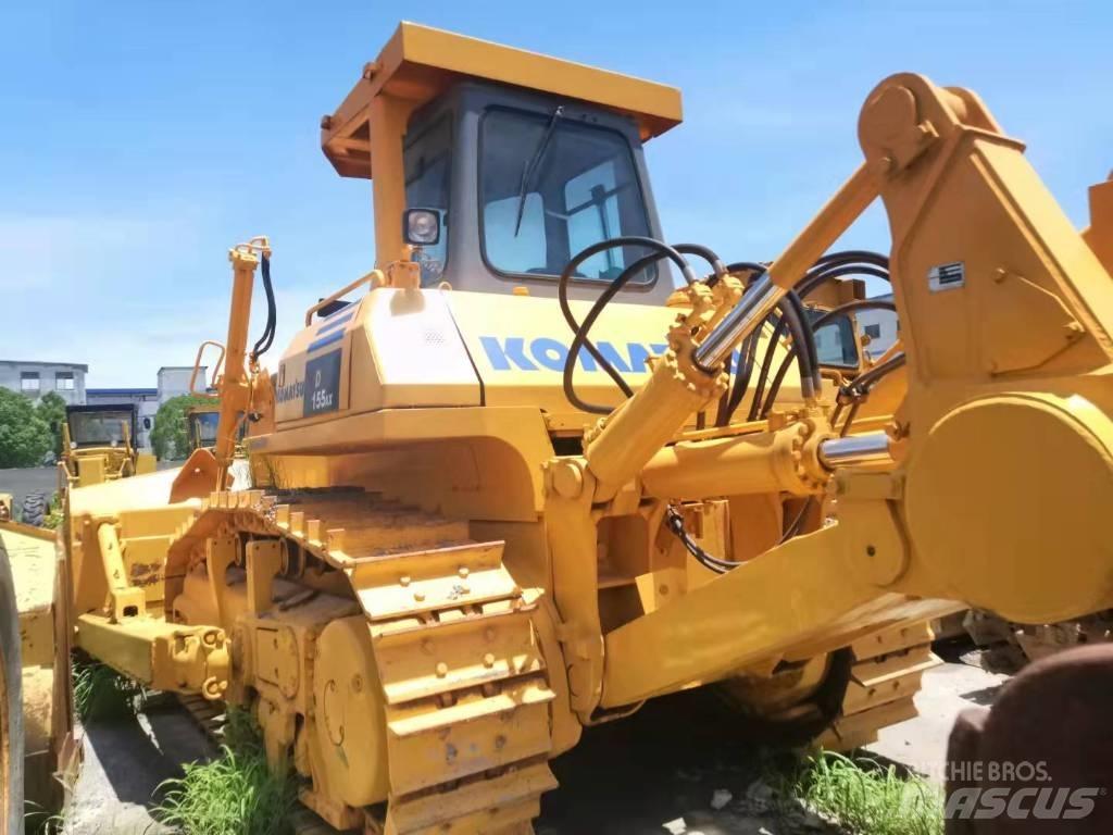 Komatsu D 155 Bouteurs sur chenilles