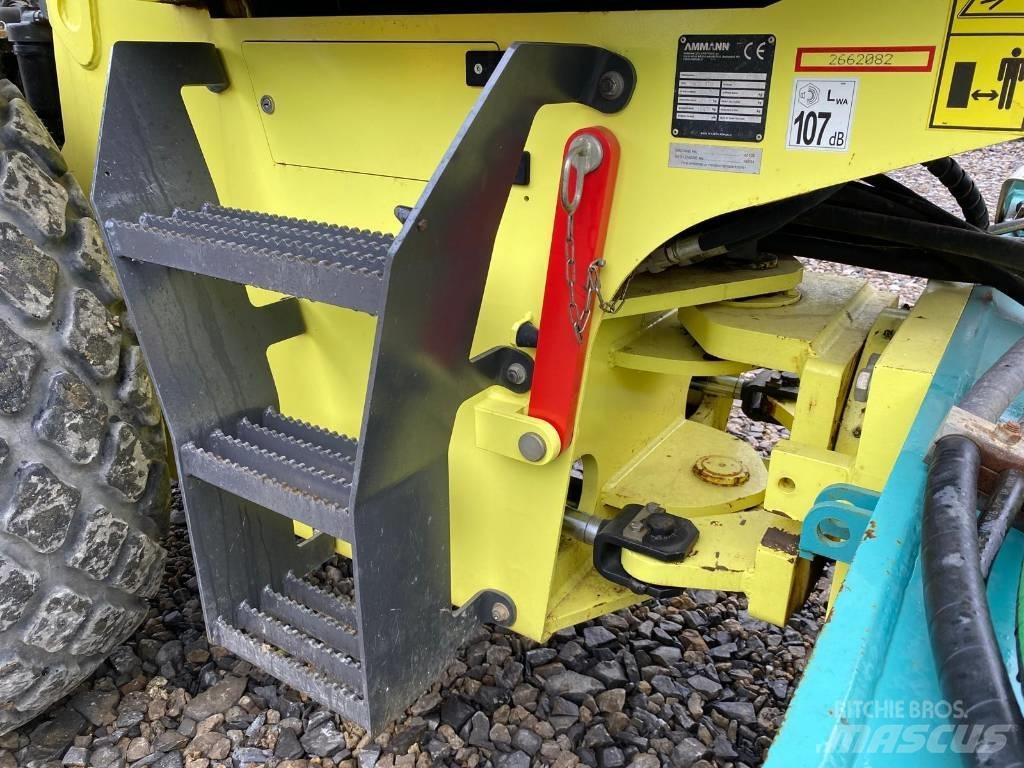 Ammann ASC 110 Rouleaux monocylindre