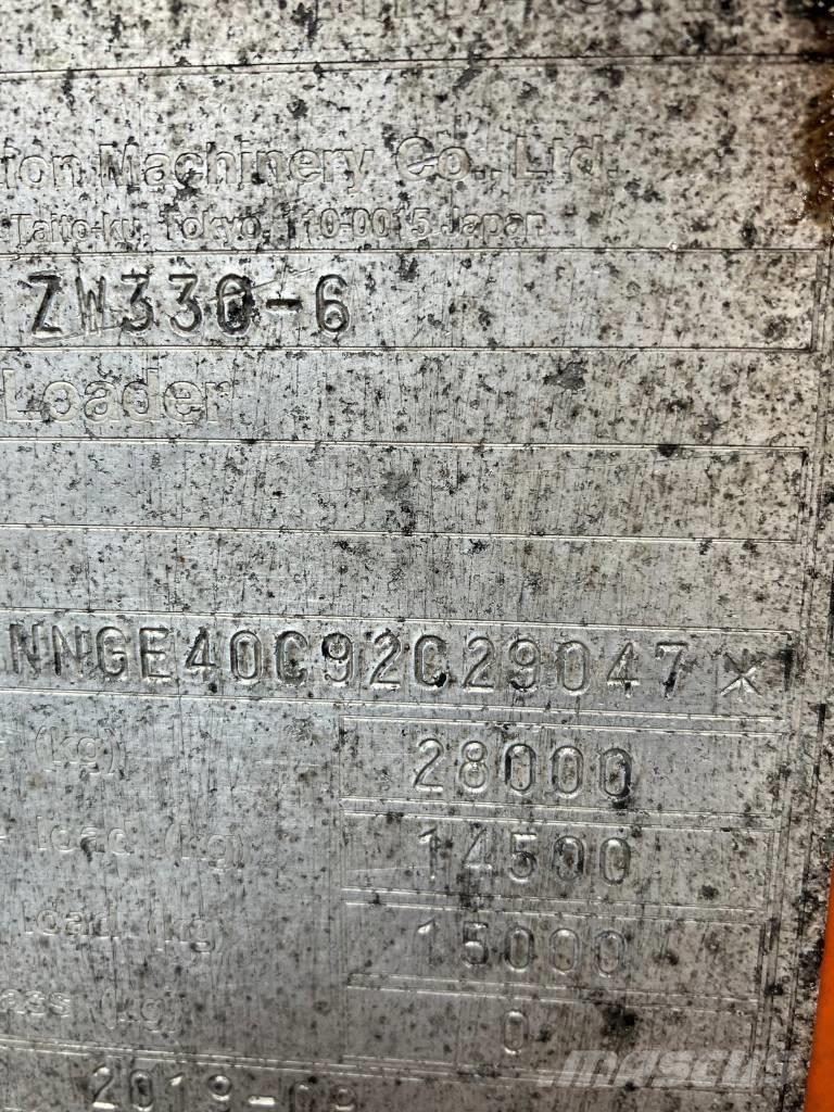 Hitachi ZW330-6 Chargeuse sur pneus