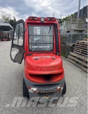 Manitou MI 30 D Chariots diesel
