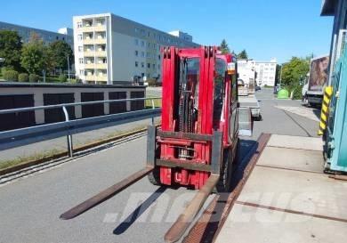 Manitou MI 30 D Chariots diesel