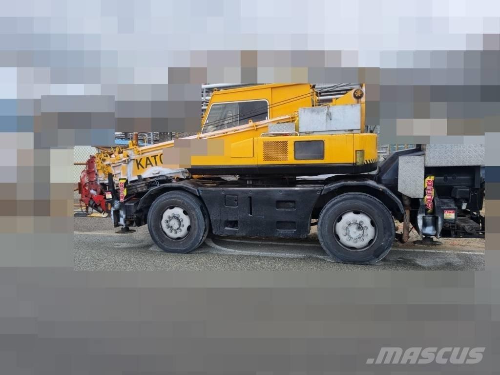 Kato MR 100 Grues mobiles