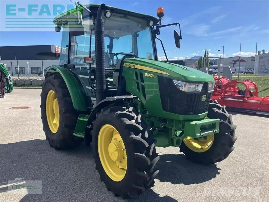 John Deere 5067e Tracteur