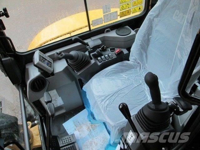 CAT 303.5 Mini pelle < 7t