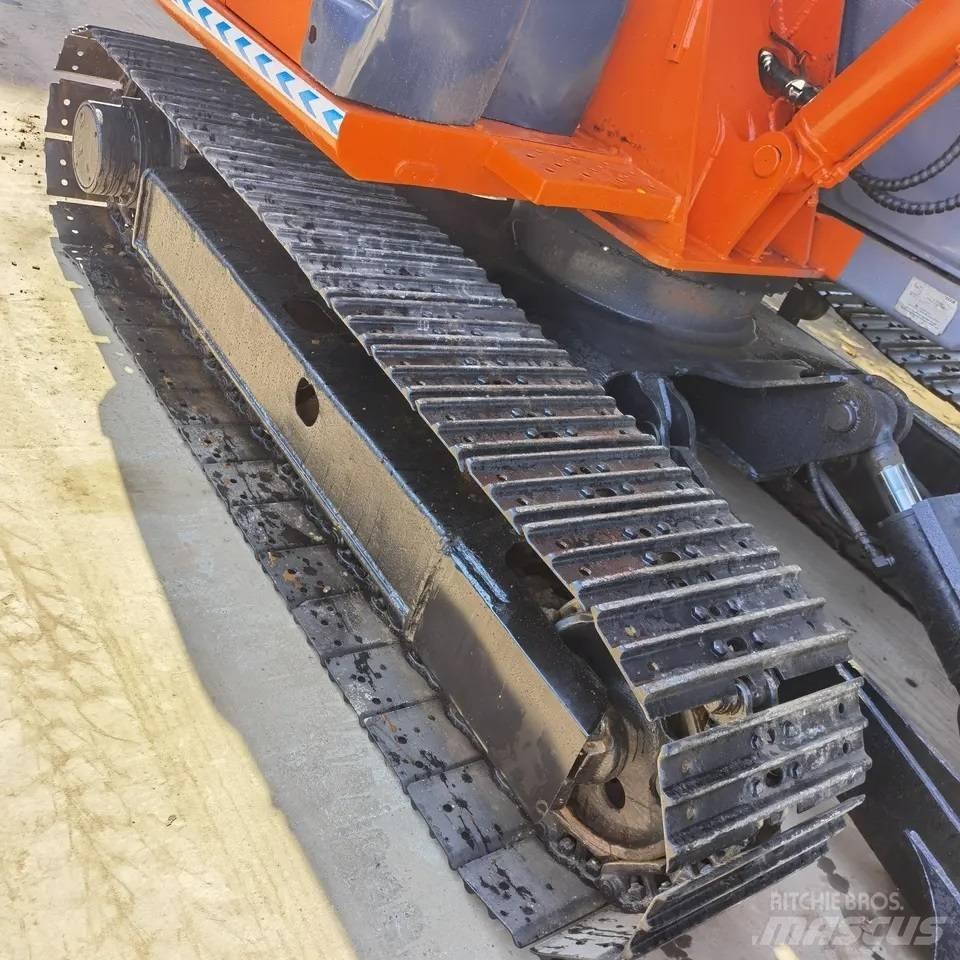 Hitachi ZX70 Pelle sur chenilles
