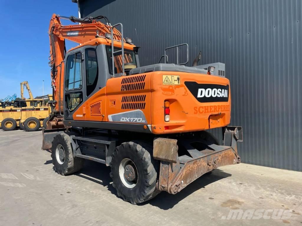 Doosan DX170W-5 Pelle sur pneus