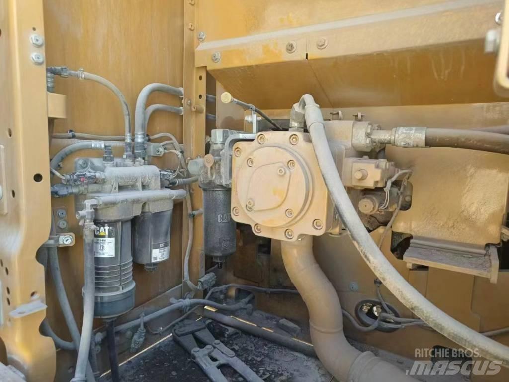 CAT 320 GC Pelle sur chenilles