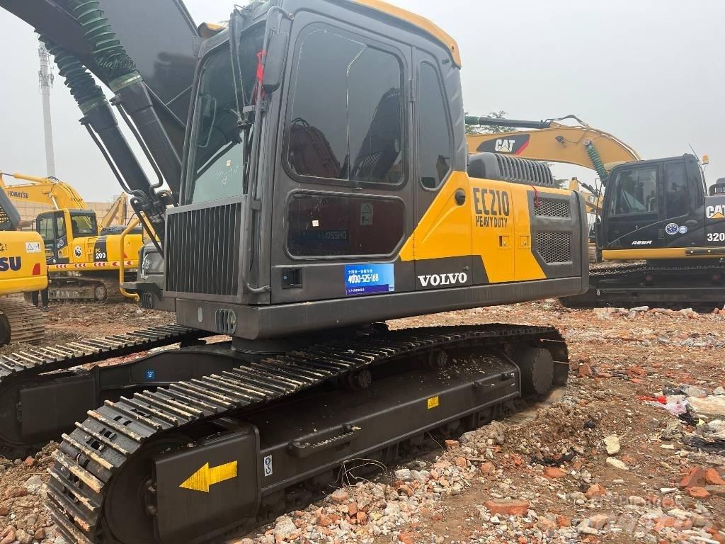 Volvo EC 210 B LC Pelle sur chenilles