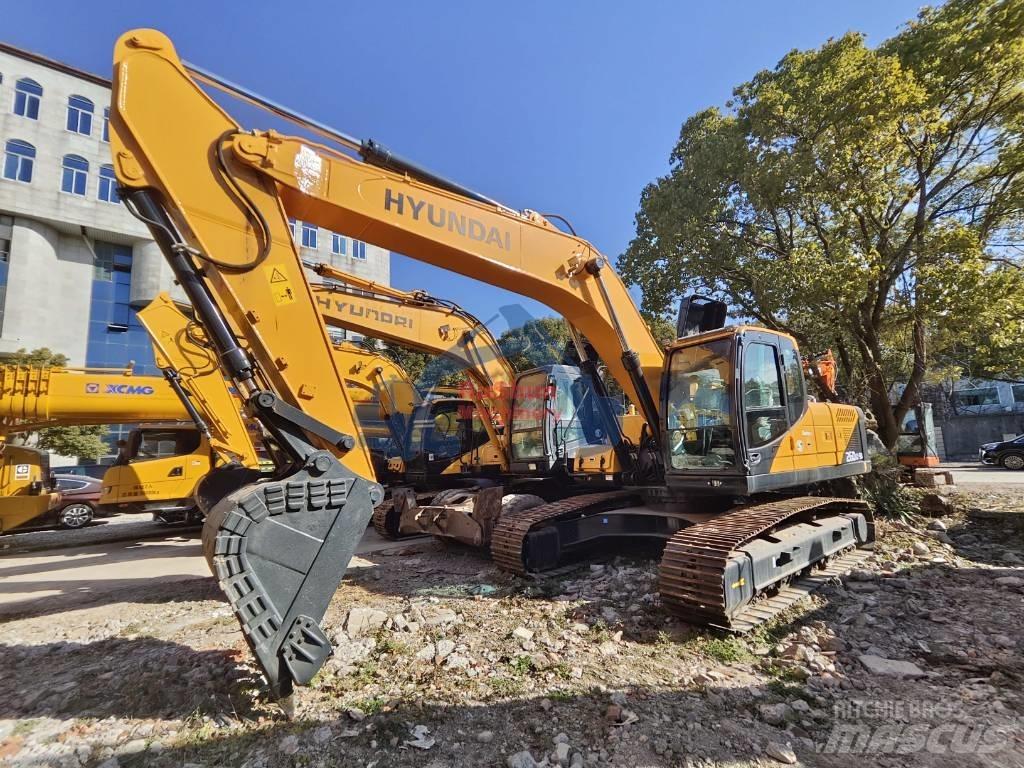 Hyundai 260 LC Pelle sur chenilles