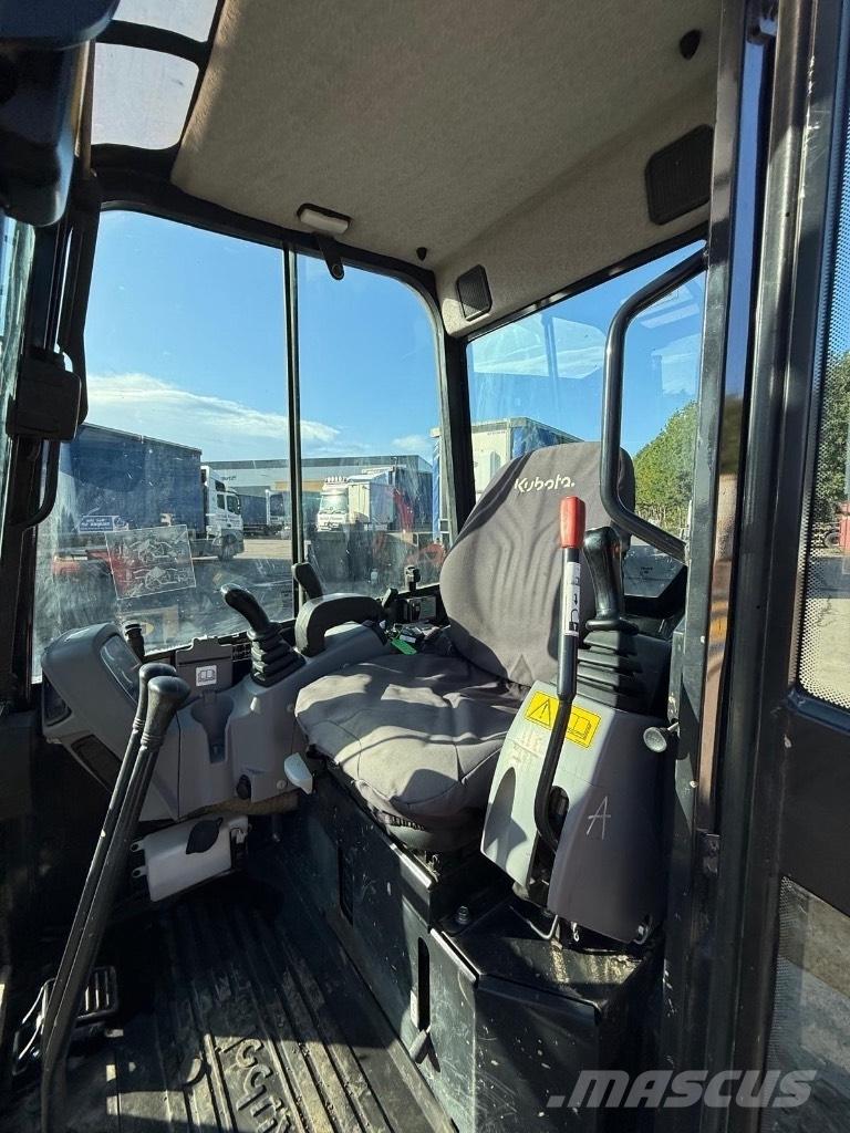 Kubota U 27-4 Mini pelle < 7t