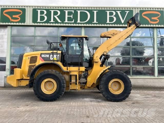 CAT 962 M Chargeuse sur pneus