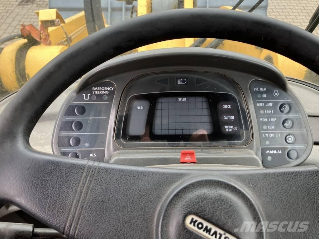 Komatsu WA 420 Chargeuse sur pneus