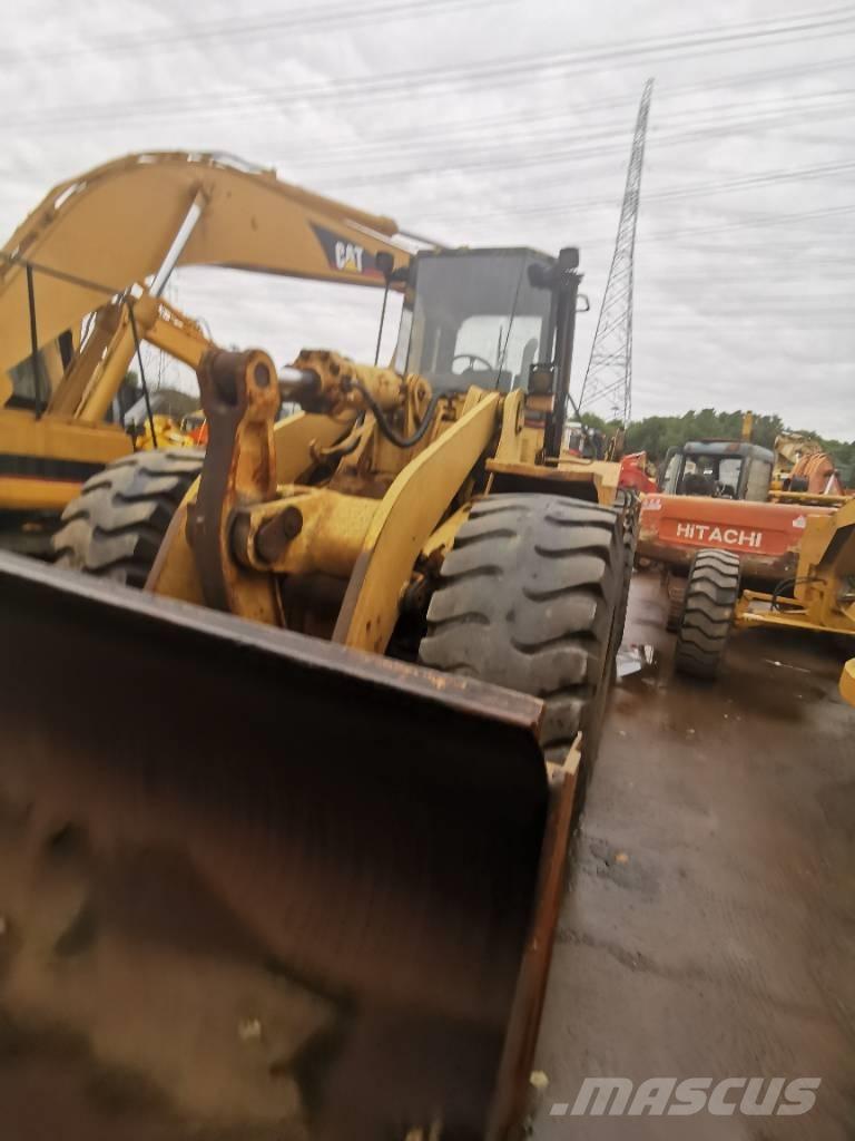 CAT 966F Chargeuse sur pneus