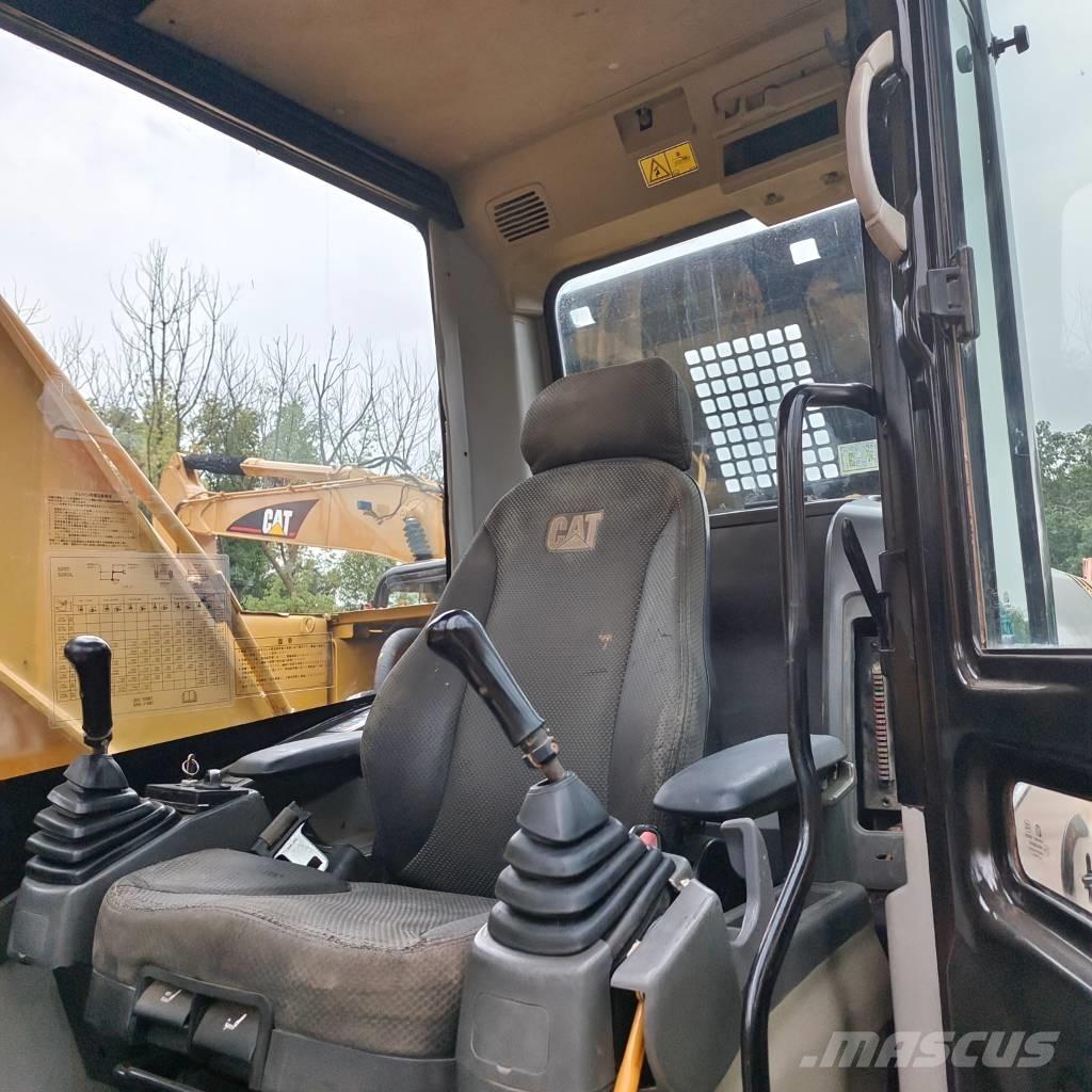 CAT 320 D Pelle sur chenilles
