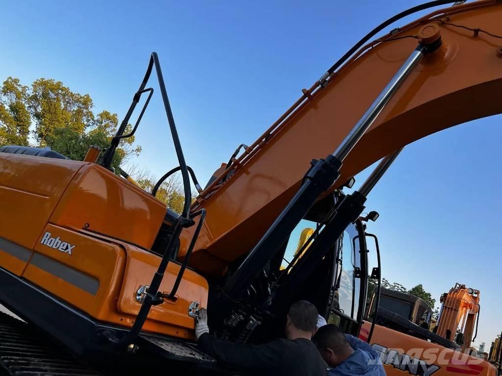 Hyundai 220 LC -9S Pelle sur chenilles