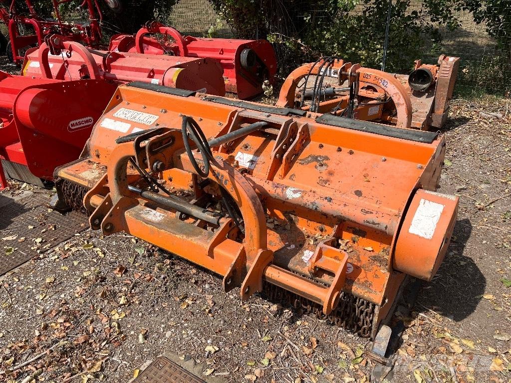 Falc AGILA 2300 Broyeur / Gyrobroyeur / Epareuse
