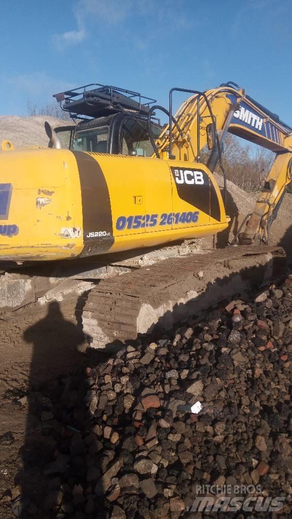 JCB JS 220 LC Pelle sur chenilles