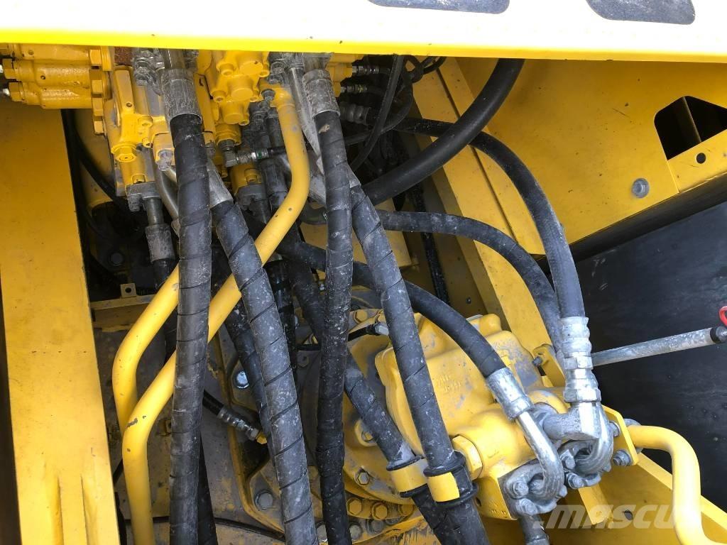 Komatsu 240-8 Pelle sur chenilles