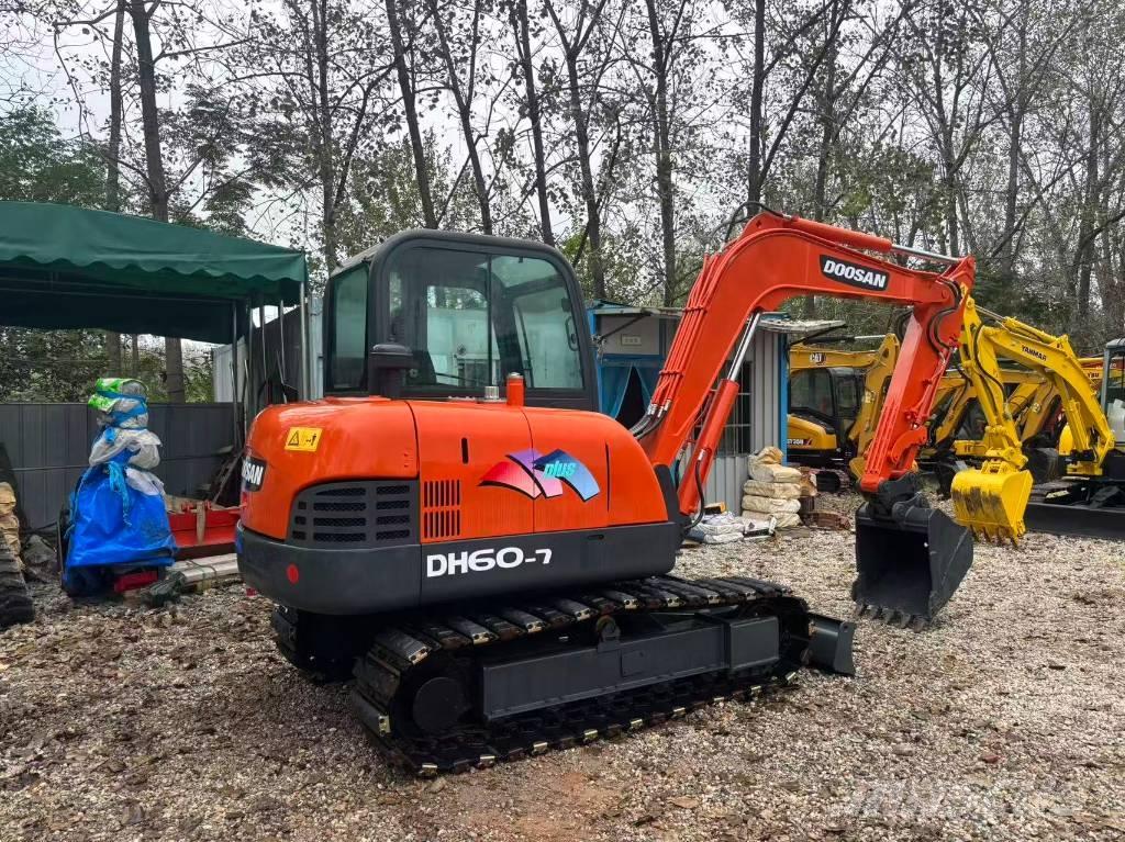 Doosan DH60-7 Mini pelle < 7t